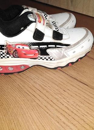Кроссовки disney