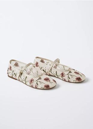 Балетки zara 33 розміру в ідеальному стані