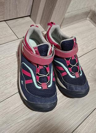Кроссовки детские