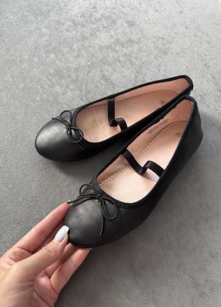 Черные кожаные туфли балетки школьные h&amp;m 33