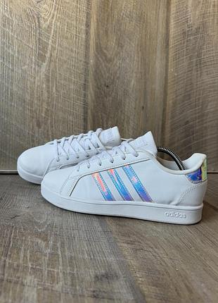 Кросівки adidas  38/24,5см