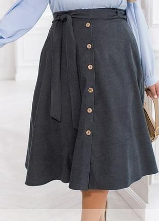 Юбка женская длины миди вельветовая юбка а-силуэта, с карманами, батал, плюc сайз, графит темно -серая
