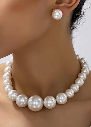 Комплект,набор ожерелье и серьги гвоздики,бусы,из бусин,на фотосессию