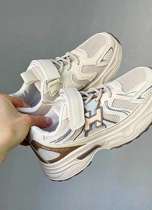 Кроссовки на девочку