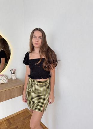 Спідниця в клітинку з ремінцем