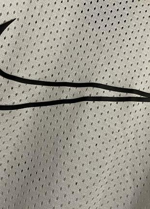 Жіноча футболка nike