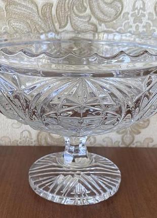 Конфетница круглая на ножке хрусталь 18 см ссср