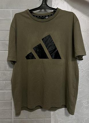 Чоловіча футболка adidas