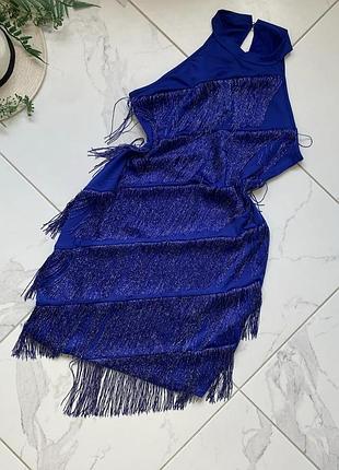 Платье с бахрамой