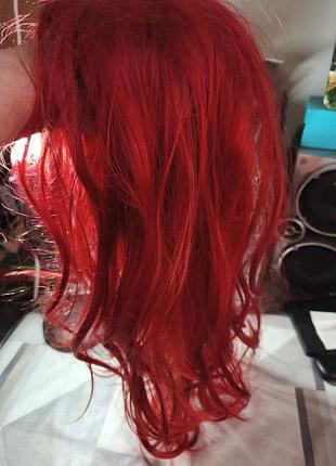 Яскрава перука