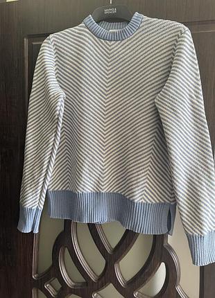 Класна кофтинка, в смужку, від бренду: fіnery.