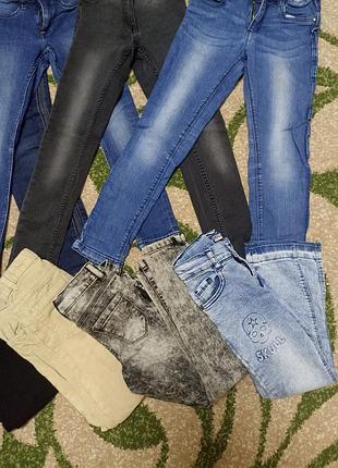 7-8 лет восемь штук джинсов для девочки. пакет вещей