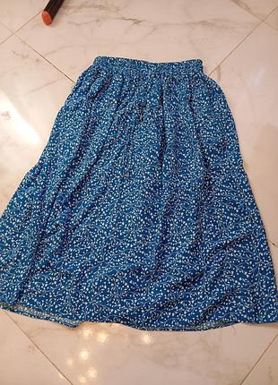 Длинная юбка.