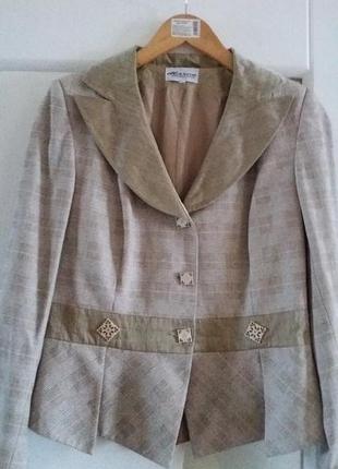 Тепленький бежевый коричневый шерстяной пиджак жакет в клетку. польша. размер м/46.