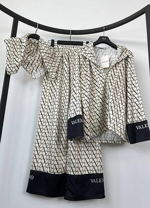 Костюм люкс класу