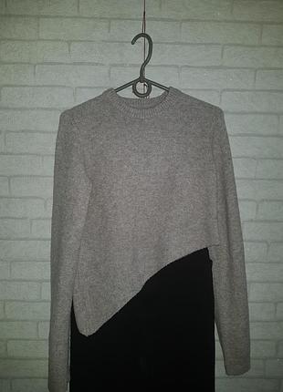 Светер ассиметричный