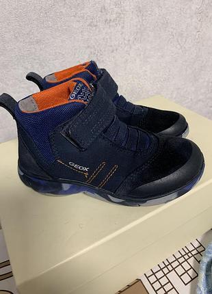 Дитячі черевики geox respira 28 розмір