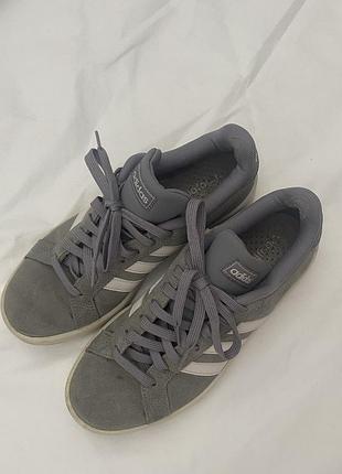 Кросівки кеди сірі adidas оригінальні 25-25,5 см, 40-40,5 розмір