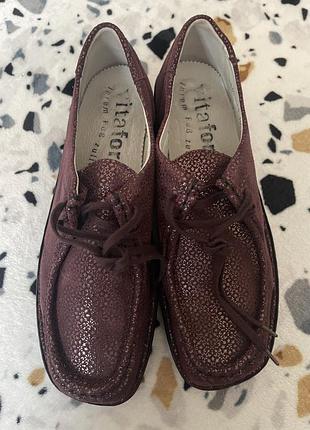 Шкіряні туфлі