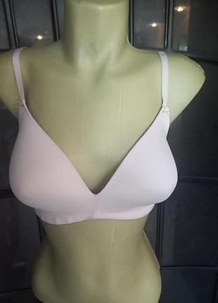 Красивый комфортный бесшовный бюстгалтер пудрового цвета, c&a.