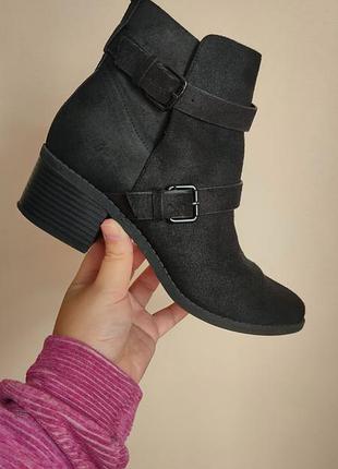 Ботильони жіночі стильні тренд