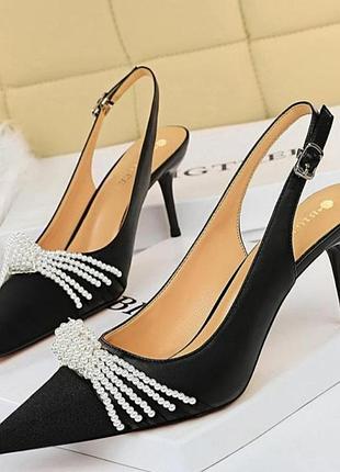 Женские туфли/ босоножки на шпильке,37 г.
