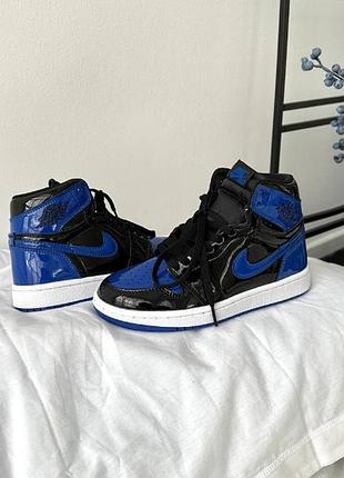 Кроссовки nike air jordan retro 1 “patent royal blue”