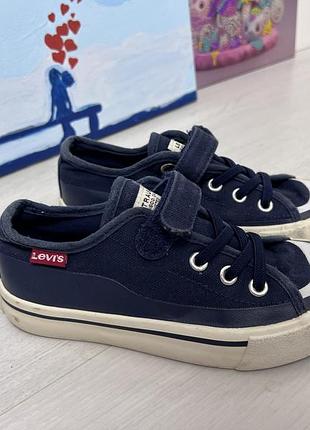 Кеди levis 31 p. можливо як на дівчинку так і на хлопчика