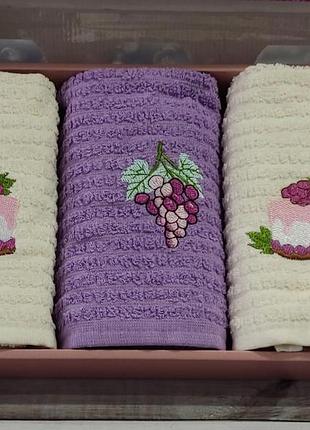 Fushia uzum 3шт. 40х60см. набір махрових кухонних рушників з вишивкою. туреччина. на подарунок.