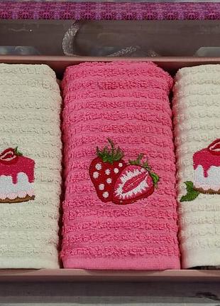 Махровые кухонные полотенца для рук. 3 штуки 40х60см. fushia cilek турция. подарочная коробка.