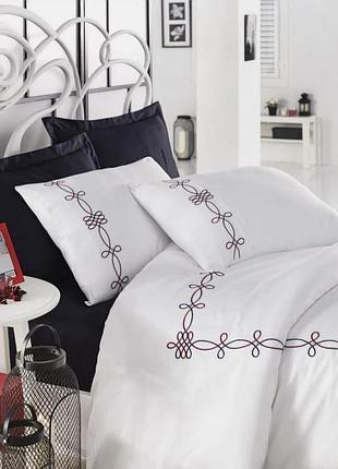 Сатинова постільна білизна з вишивкою. євро розміру. dantela туреччина. біле із синім viоla