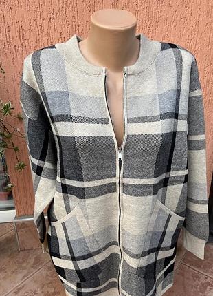 Стильний та теплий кардиган в клітинку 🌸