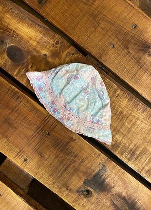 Дитяча бавовняна панама у квітковий принт з мереживом m&amp;co (ем енд к 0-6 міс ідеал оригінал різнобарвна)