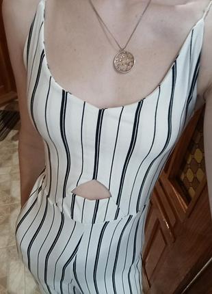 Женский комбинезон в полоску