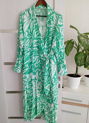 Платье вискозное на 20