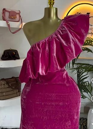 Розовое велюровое женское платье primark