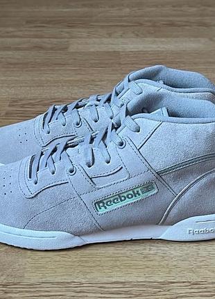 Замшеві кросівки reebok 39 розміру в стані нових