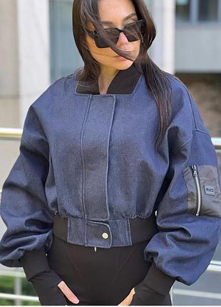 Жіночий бомбер