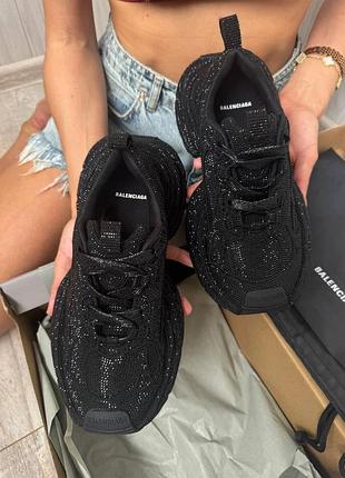 Кросівки зі стразами