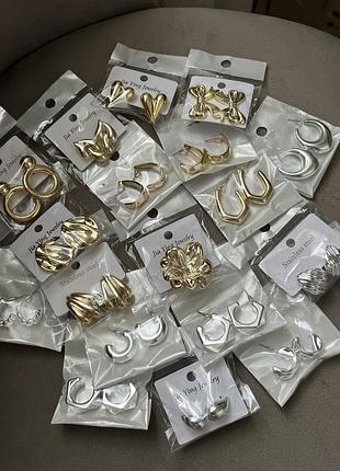 Сережки в золотому кольорі