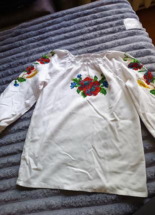 Вишиванка
ручна вишивка