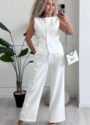 Костюм жіночий