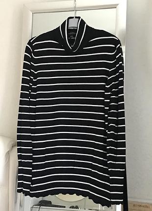 Чорно-білий гольф м