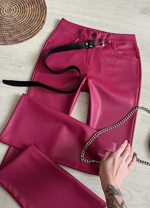Брюки брюки клеш экокожа