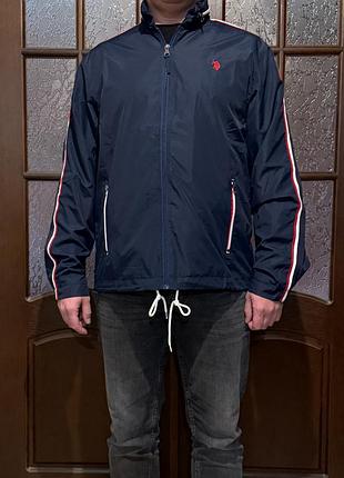 Вітровка u.s. polo assn. розміру l у синьому кольорі.