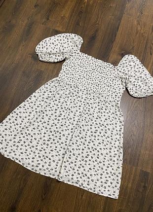 Платье в цветочный принт