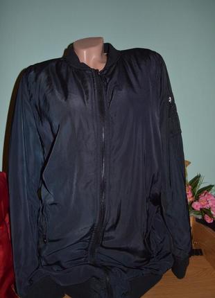 Утепленный бомбер удлинённый куртка-пальто деми7 фото