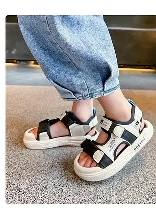 Детские стильные сандалии для девочек