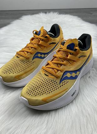 Жіночі бігові кросівки saucony ride 15