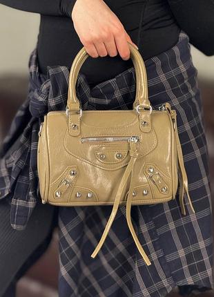 Женская сумка metal бежевая